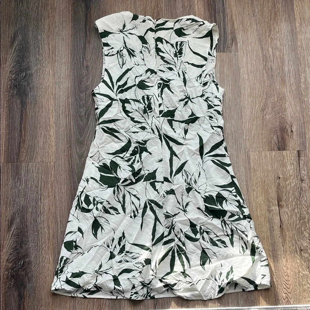 Abercrombie & Fitch Green and White Patterned Dress - Picture 3 of 3